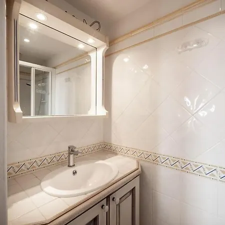 Esprit Du Sud Mascolo Apartment *